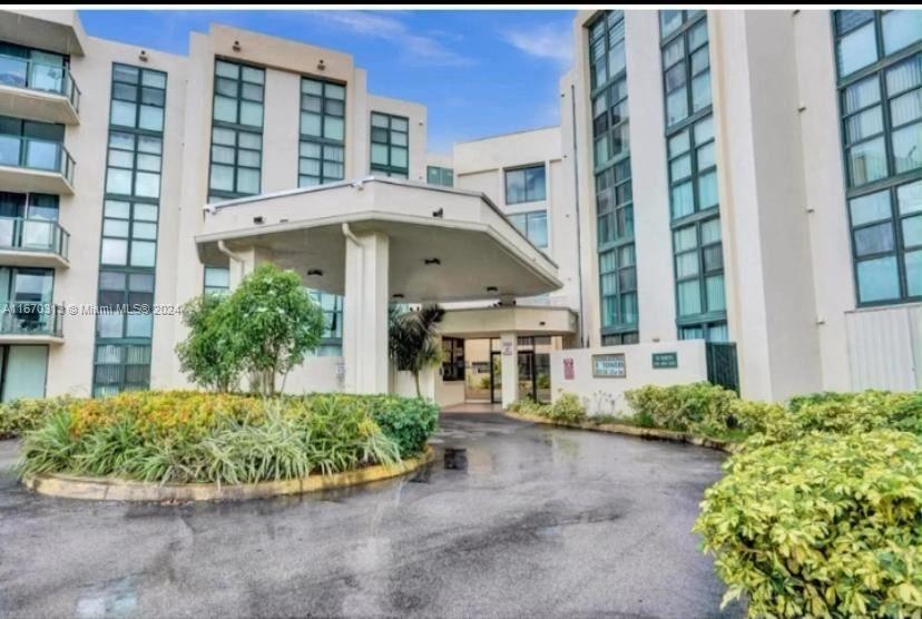 Rental Property at 2055 Sw 122nd Ave 520, Miami, Broward County, Florida - Bedrooms: 2 
Bathrooms: 2  - $2,450 MO.