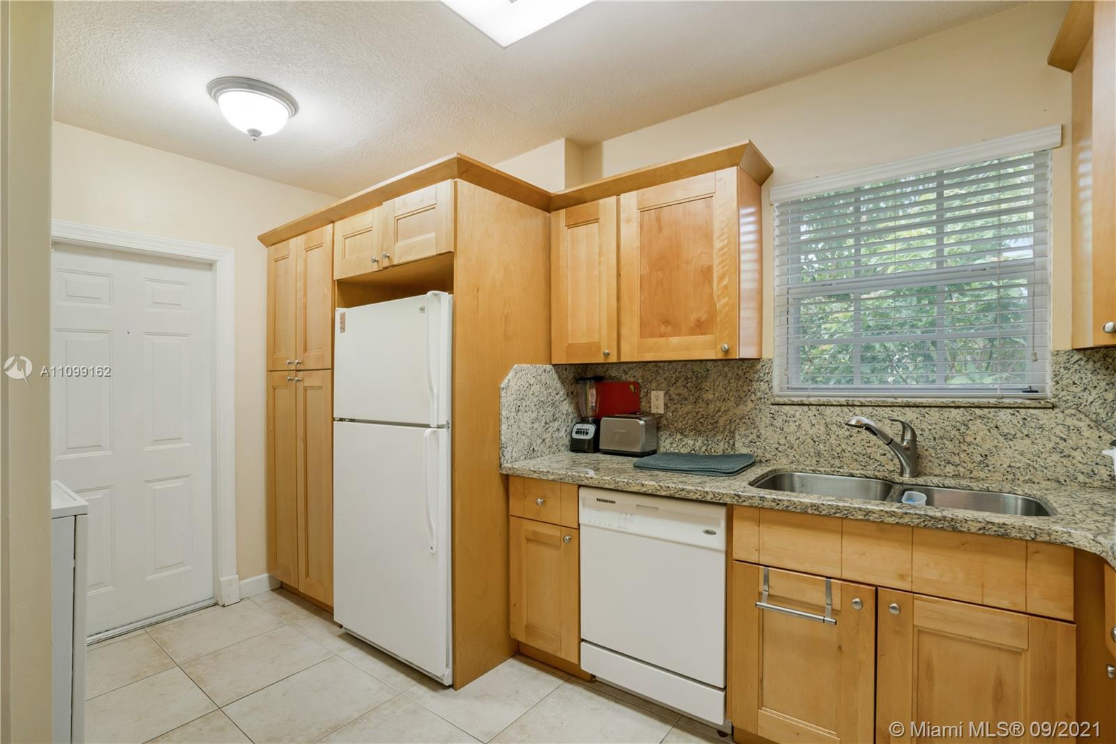 CORAL GABLES CRAFTS SEC - Residential Income