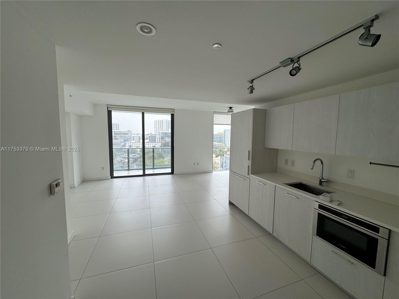 Rental Property at 501 Ne 31st St 809, Miami, Broward County, Florida - Bedrooms: 2 
Bathrooms: 2  - $4,000 MO.