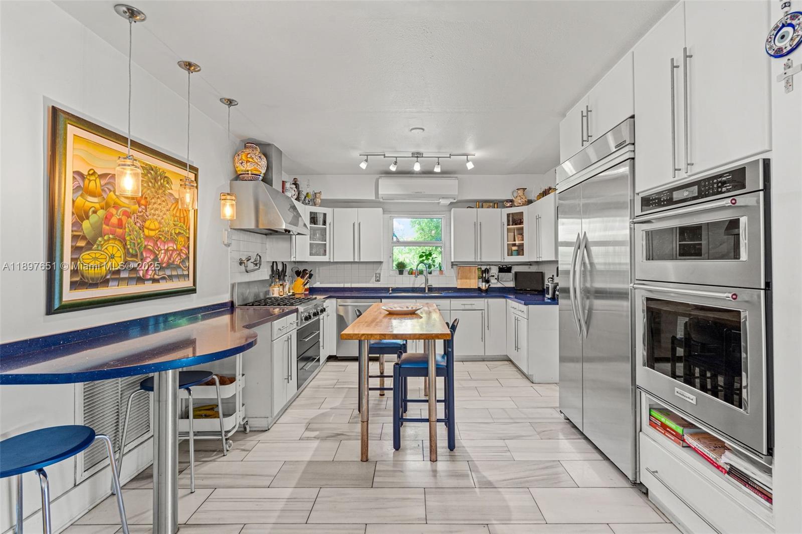 BISCAYNE POINT - Residential