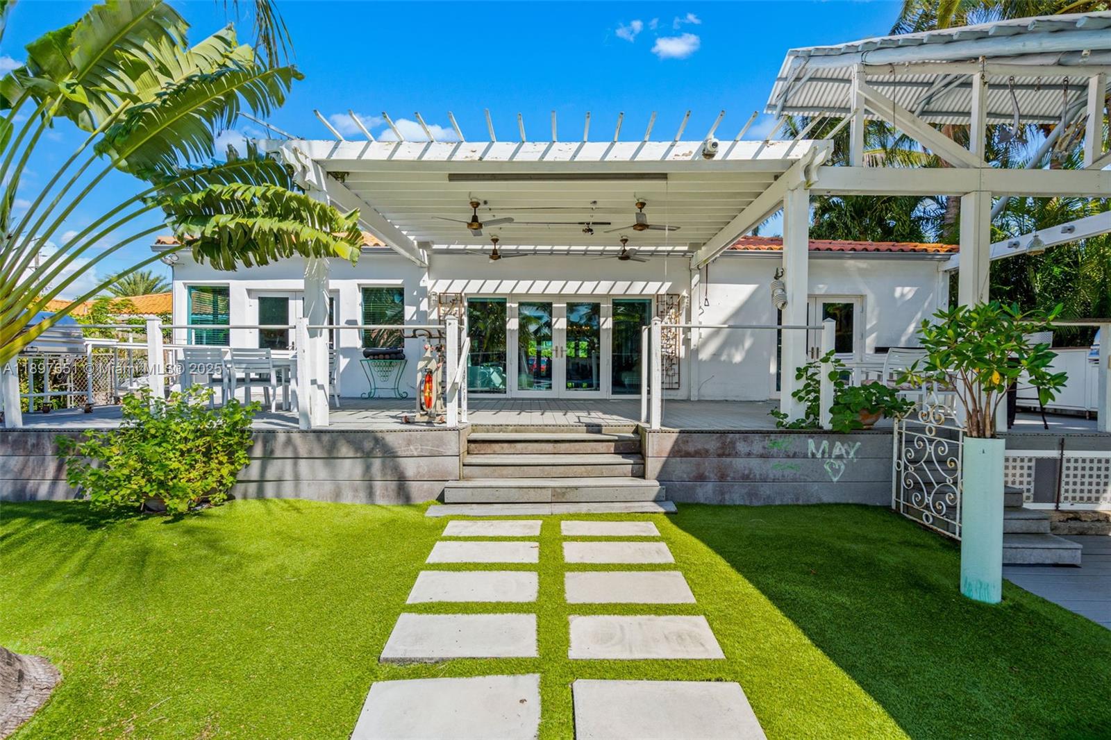 BISCAYNE POINT - Residential