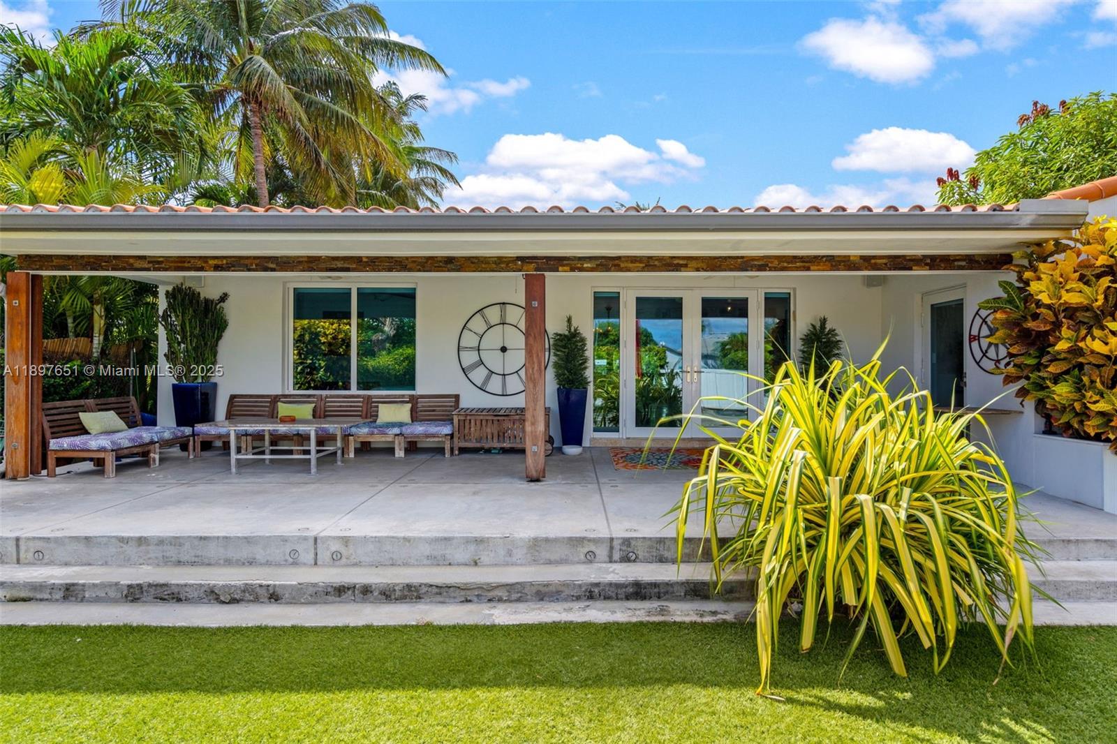 BISCAYNE POINT - Residential