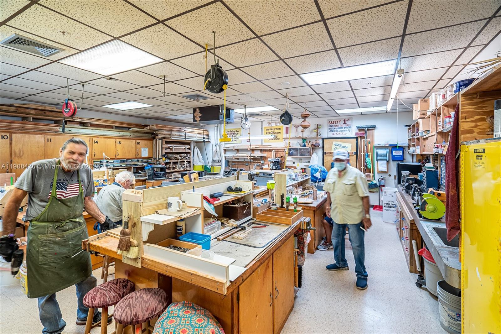 LAUDERDALE WEST CONDO NO - Residential Lease