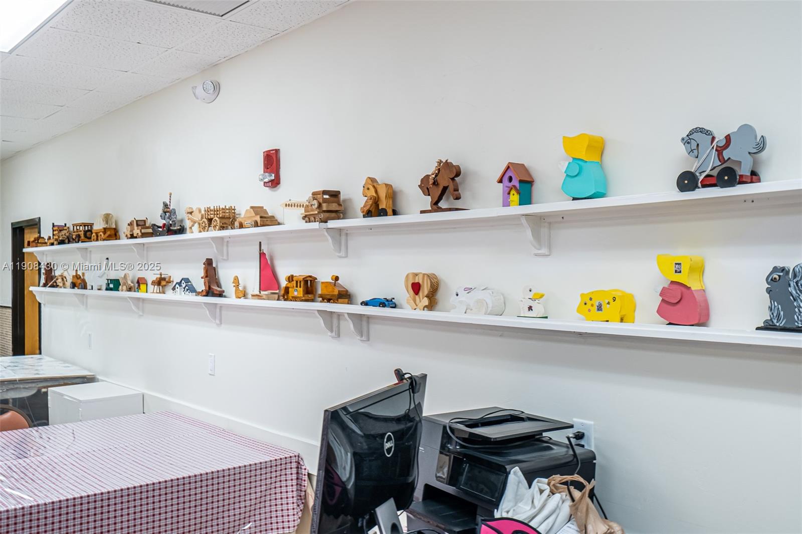 LAUDERDALE WEST CONDO NO - Residential Lease