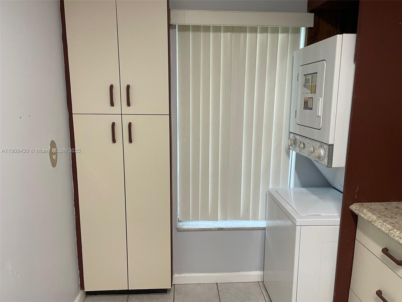 LAUDERDALE WEST CONDO NO - Residential Lease