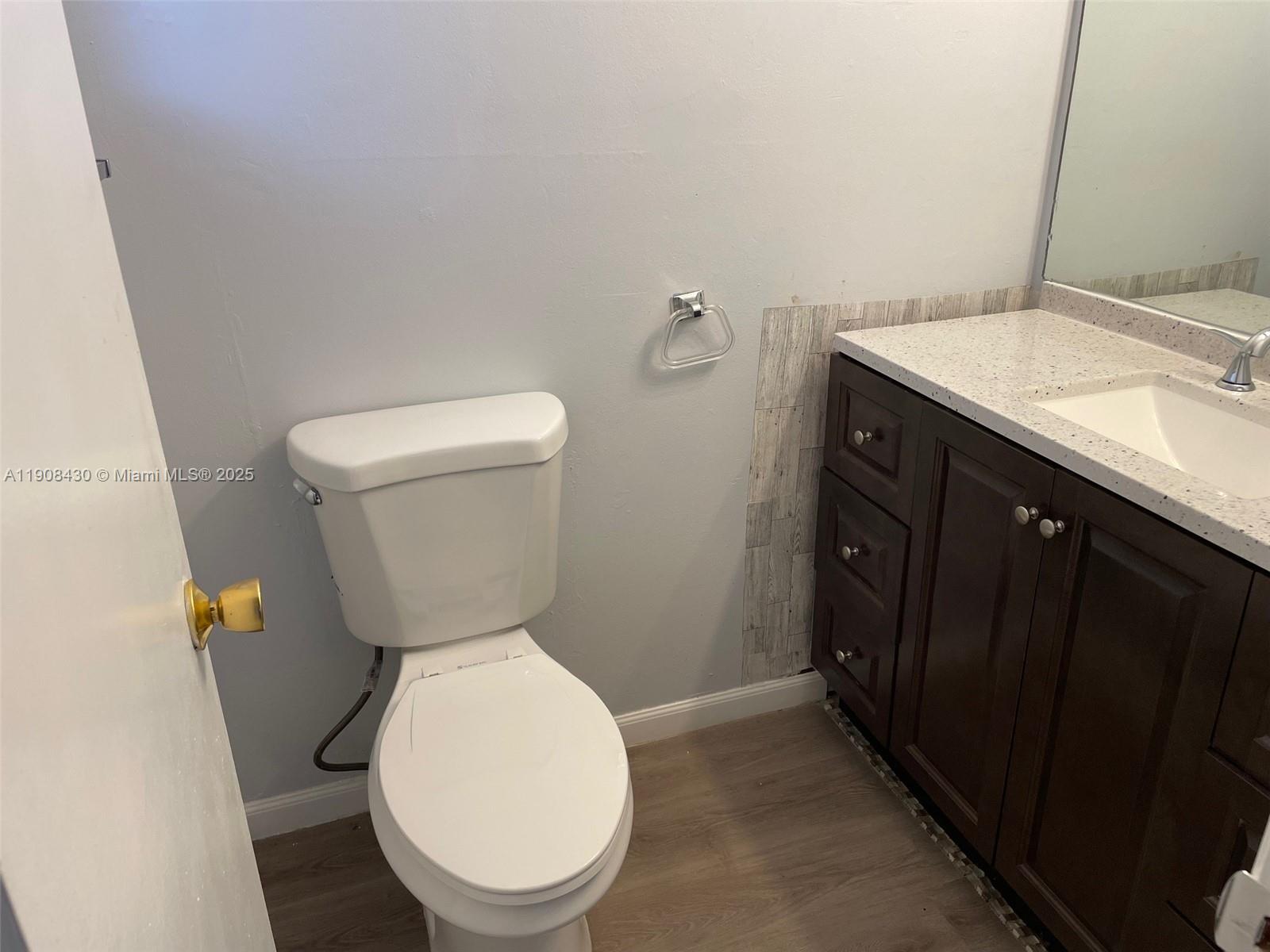 LAUDERDALE WEST CONDO NO - Residential Lease