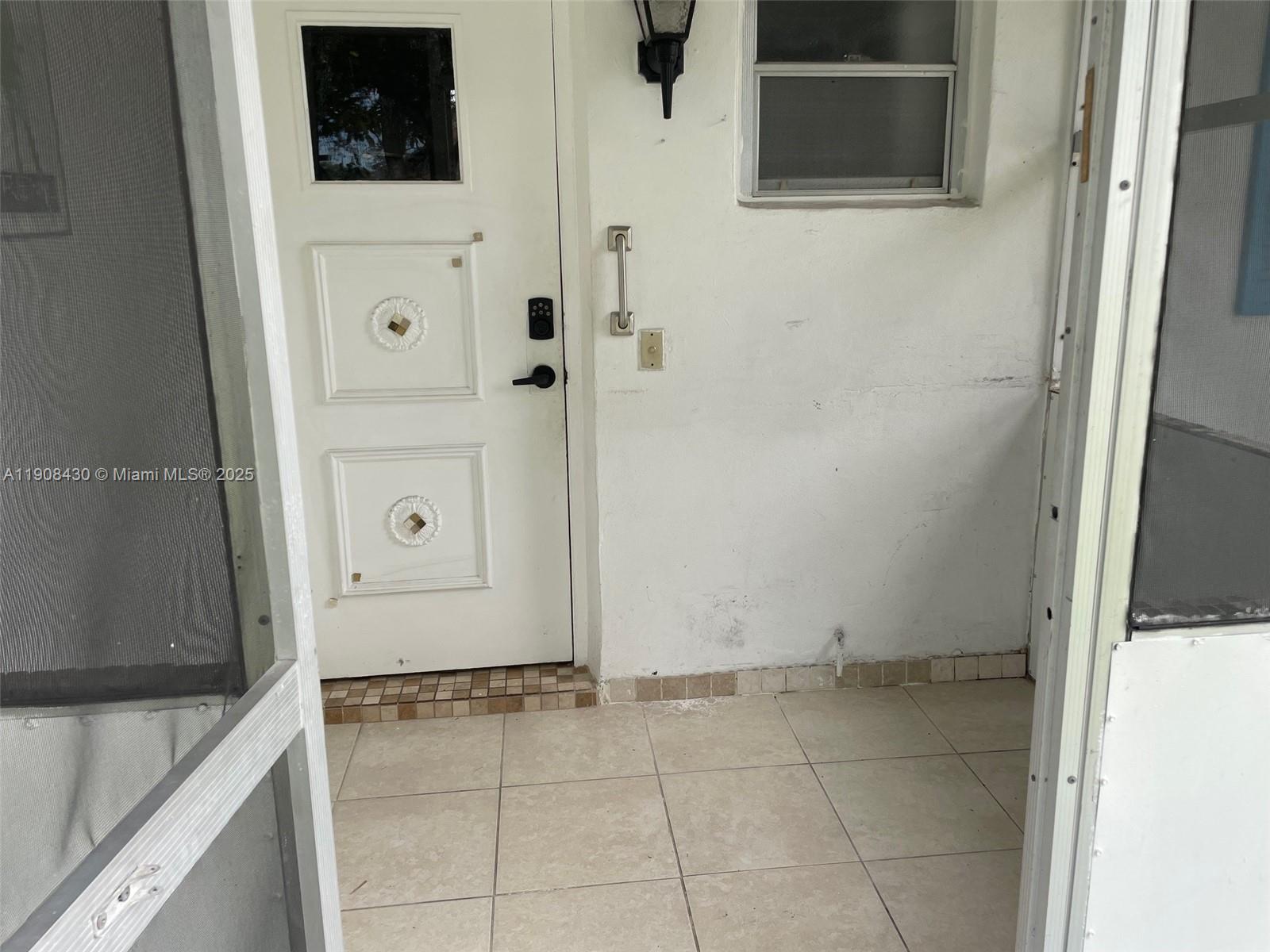 LAUDERDALE WEST CONDO NO - Residential Lease