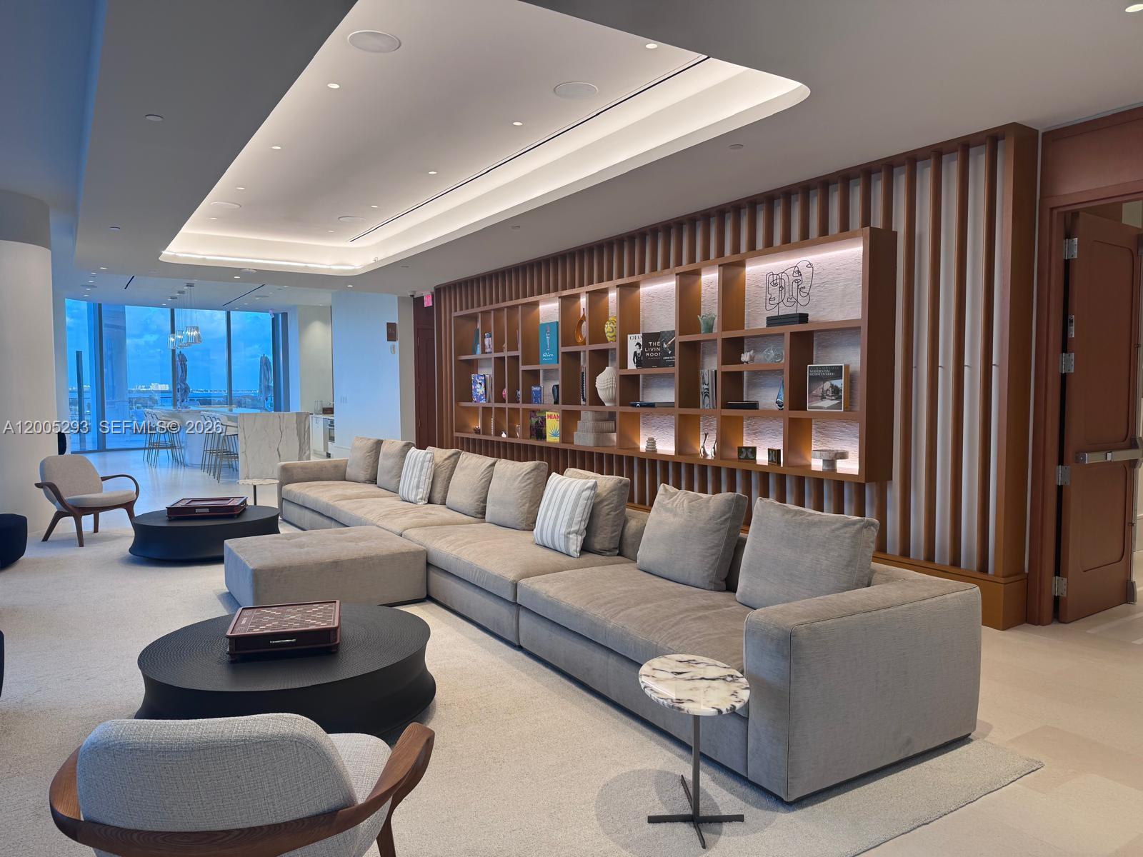 Una Residences - Residential