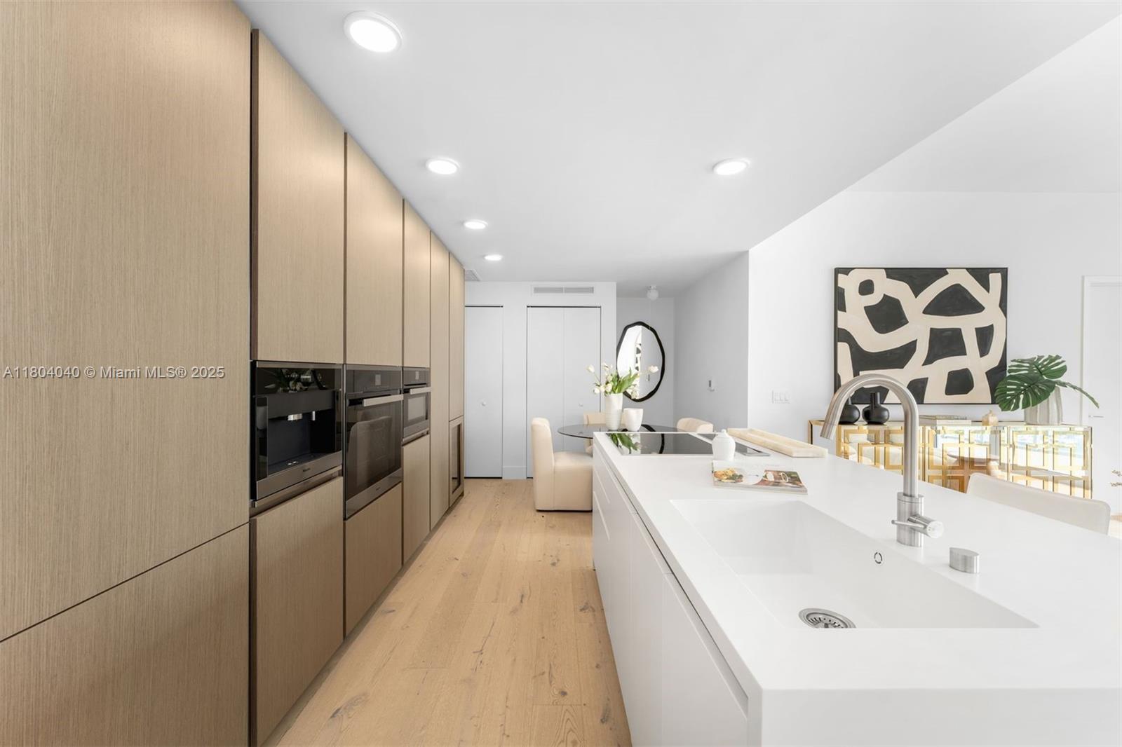 MONACO YACHT CLUB - Residential