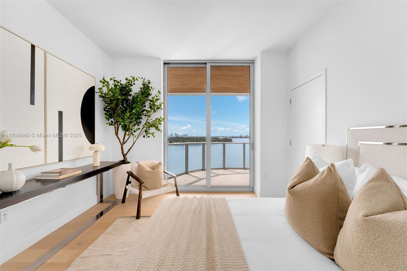 MONACO YACHT CLUB - Residential