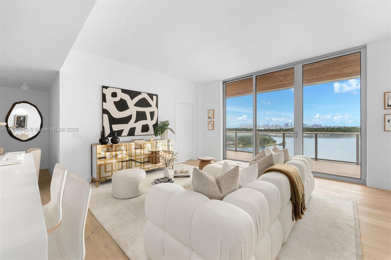 MONACO YACHT CLUB - Residential