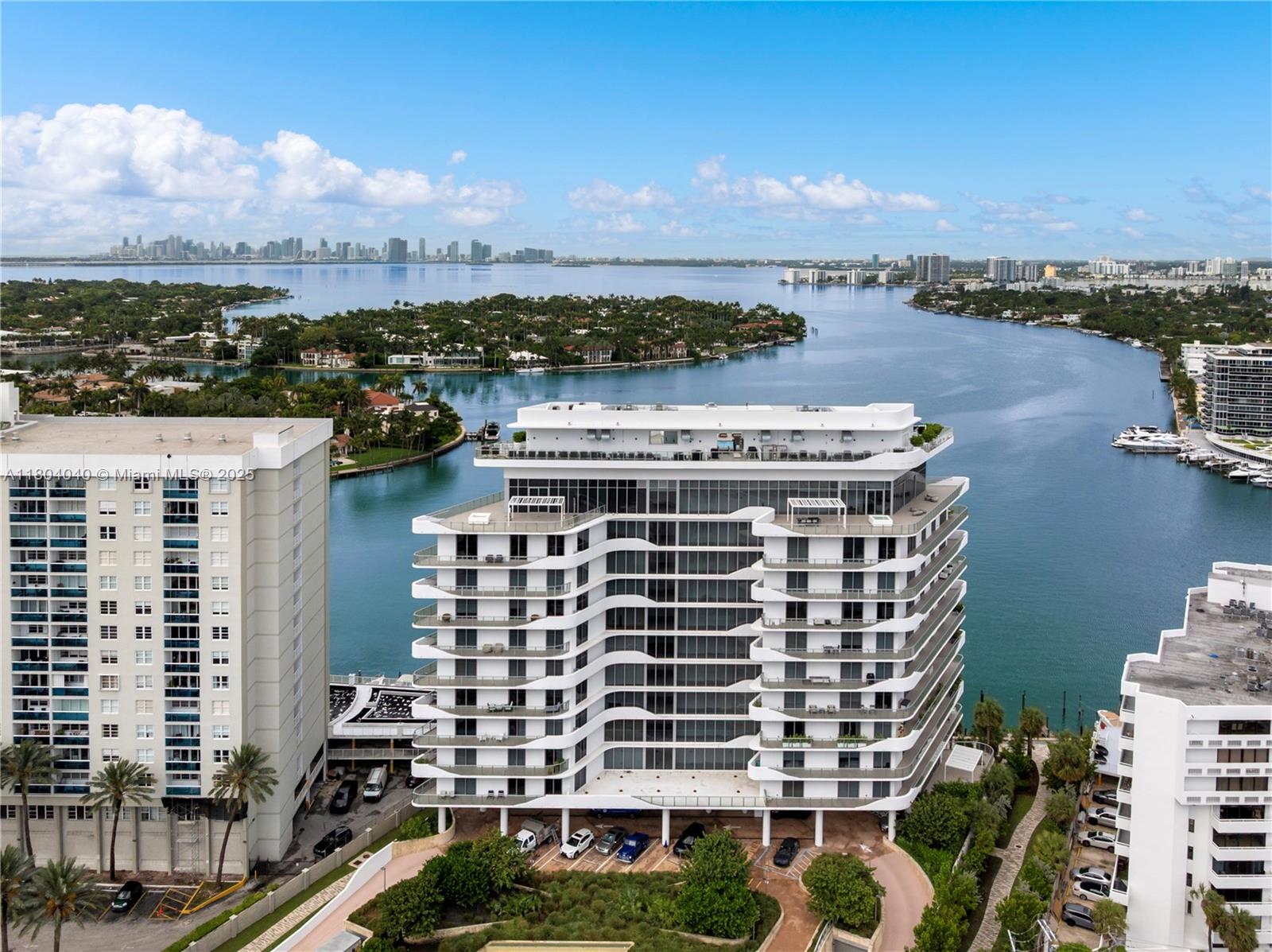 MONACO YACHT CLUB - Residential