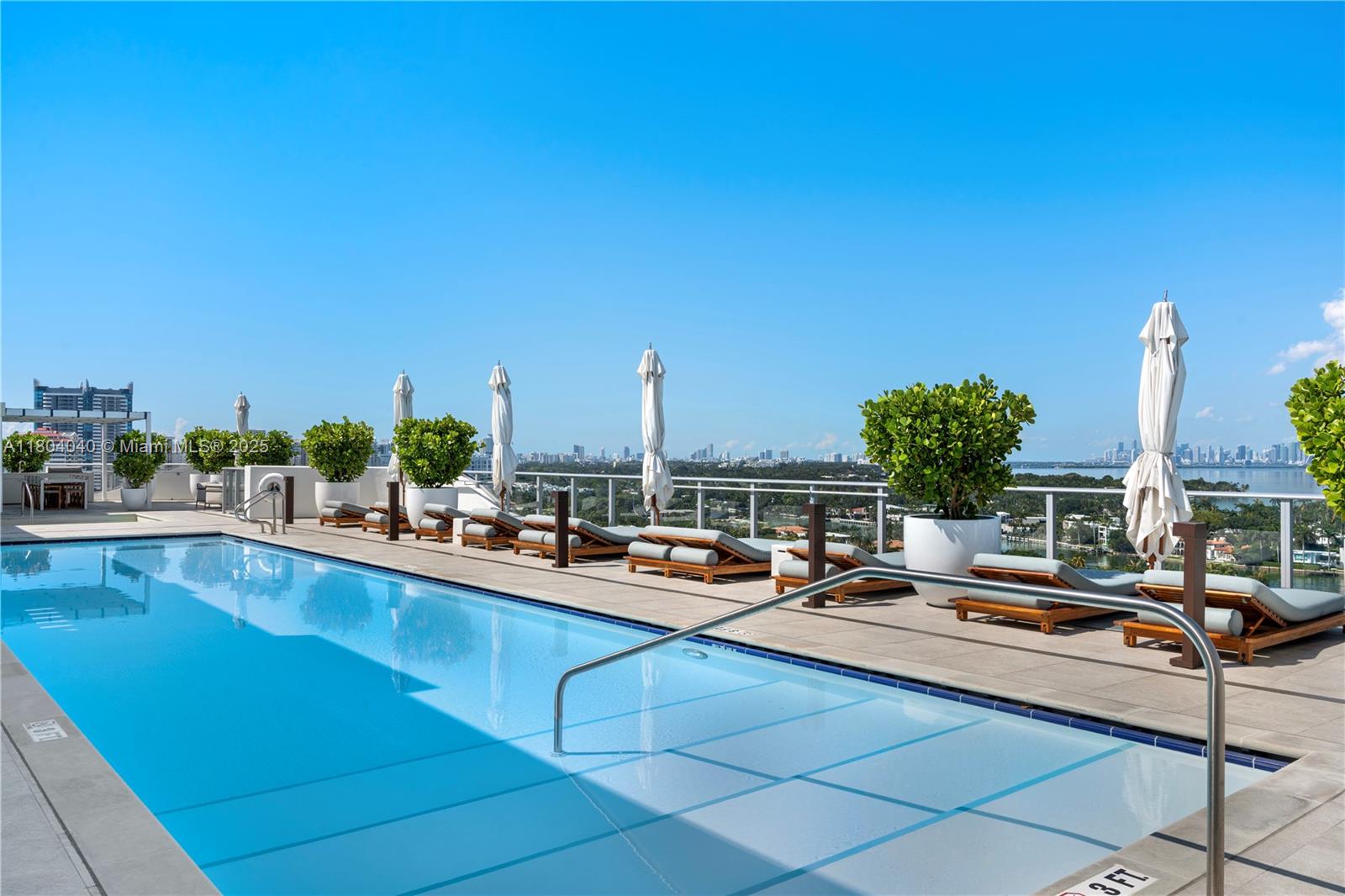 MONACO YACHT CLUB - Residential