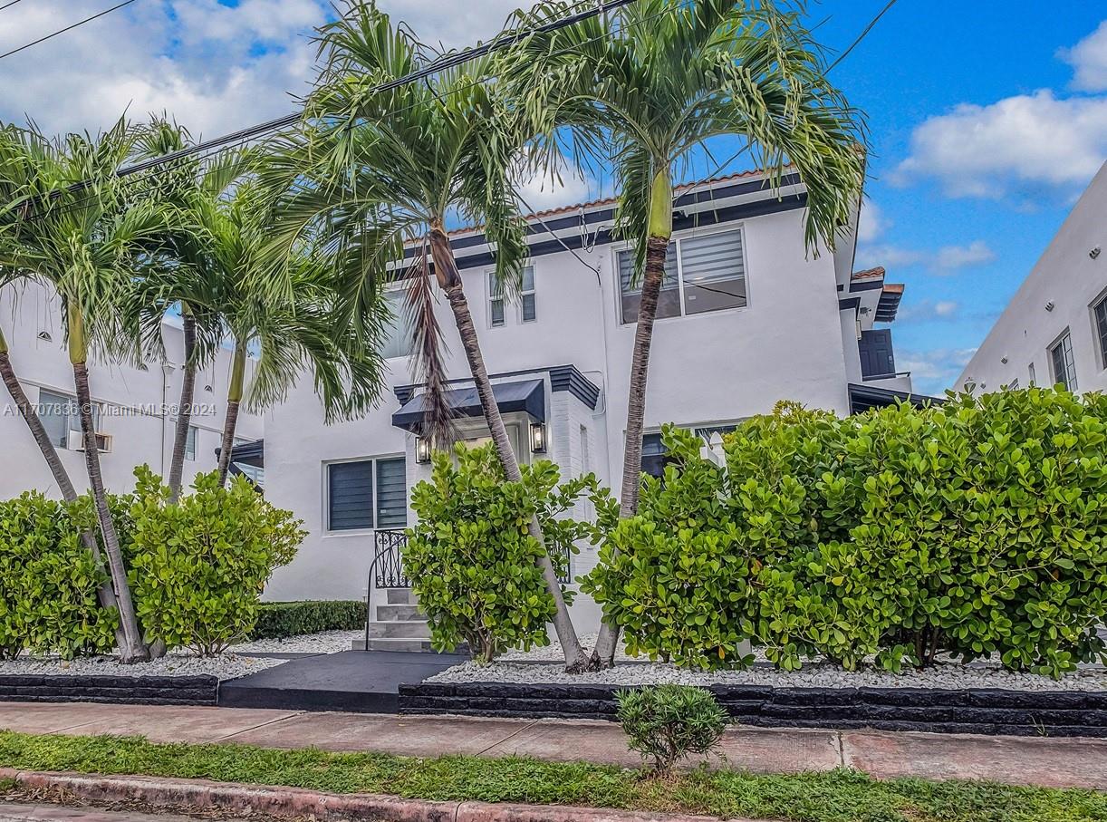 The Grey Havens is a superb multi-family asset in Miami Beach- meticulously maintained and in a premier location. It features four huge, 1000 square foot, 2 Bedroom 2 bath apartments completely renovated down to the last detail. The property provides high style living in a secure yet vibrant neighborhood that breathes wealth and desirability.
The site and building were fully renovated and recertified in 2018. The Grey Havens now feature private entrances, a new roof, all new central A/C systems, electrical and plumbing systems, Impact windows and doors in each apartment, washer/dryers and original wood floors. In addition, there is ample outdoor covered space for true indoor/outdoor living complete with grill and manicured landscape befitting this singular neighborhood.