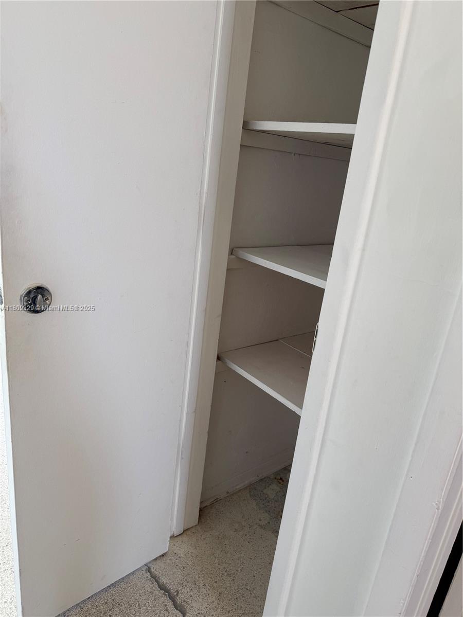 MELROSE MANOR - Residential Lease