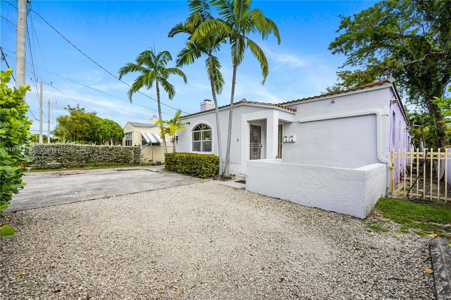 Fausto is proud to present 531 NE 71 ST, a highly sought-after income-producing duplex sitting on a 7,250 sq. ft. T3-L zoned lot in Little River. This property features a 3-bedroom, 1-bath, a 2 bedroom that is operating uniquely in a co-living structure to function as two 1-bedroom, 1- bath units, thus functioning and generating solid income like a three unit. The neighborhood is also conveniently located minutes away from Wynwood, Miami Beach - providing residents with easy access to some of the city's finest dining, shopping, and Downtown. Accessibility is great for commuters looking for access to the I-95. Recent years have seen significant growth, both in terms of population and development.