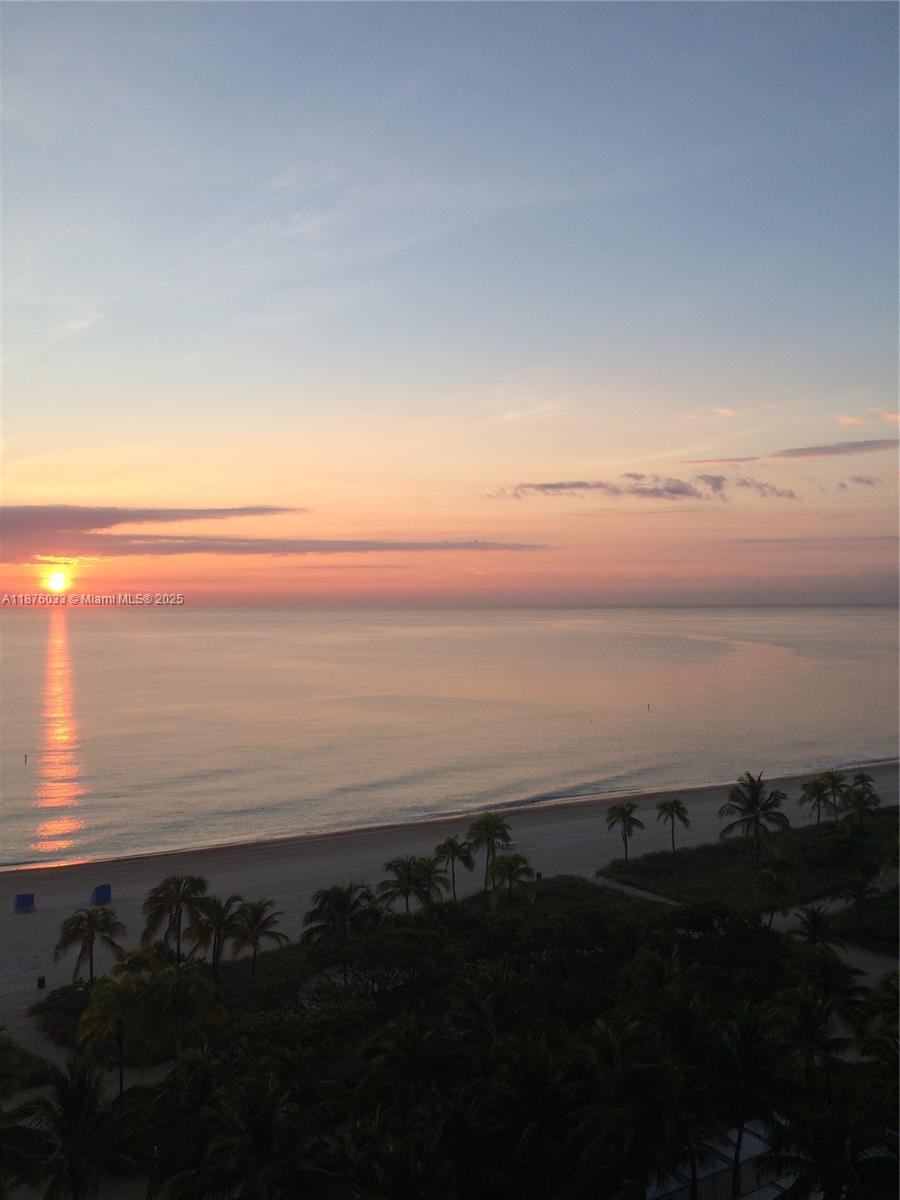 HARBOUR HOUSE - Residential