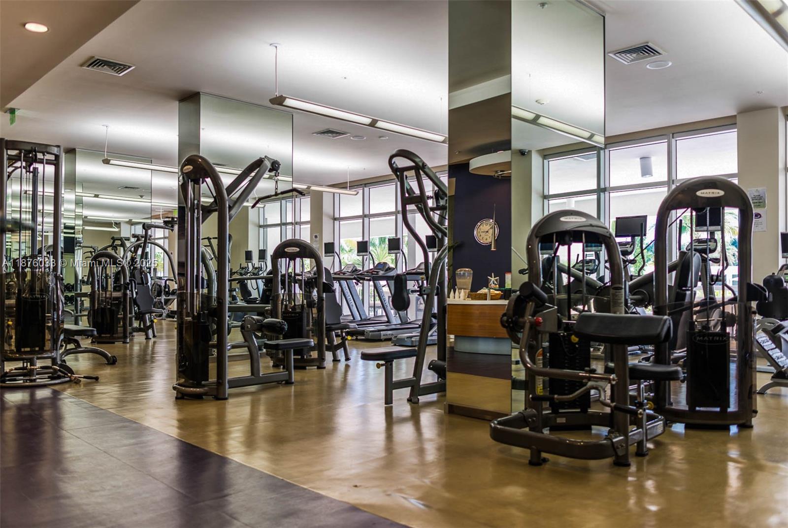 HARBOUR HOUSE - Residential