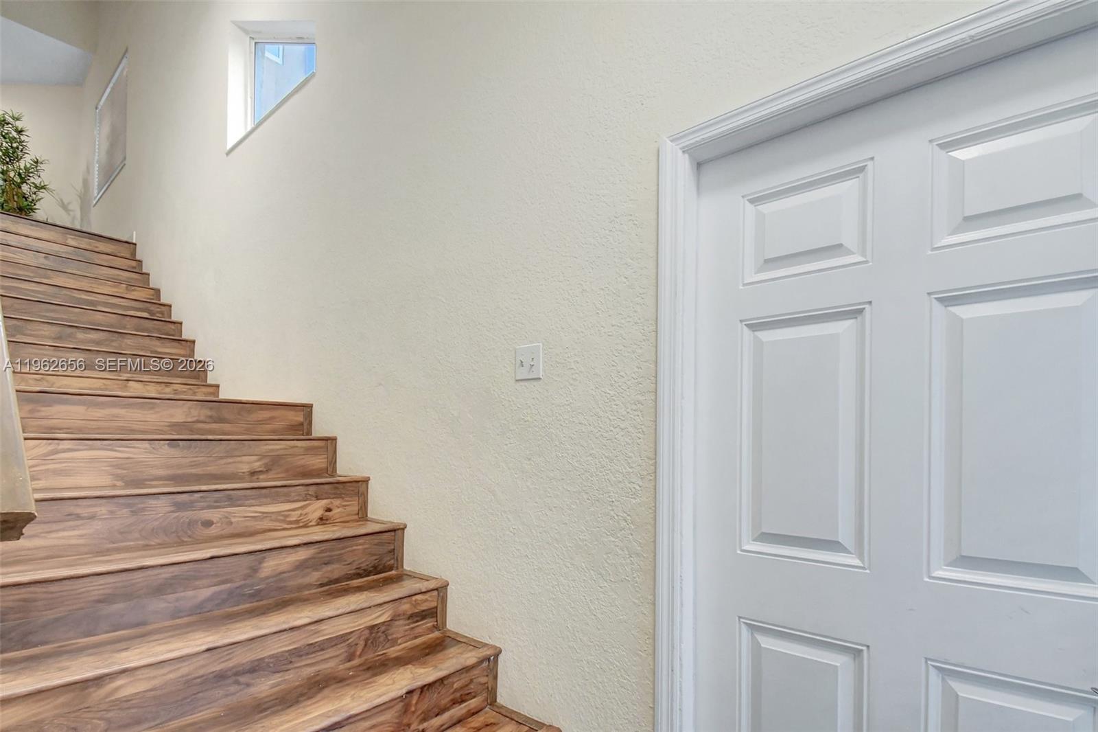 CALIFORNIA COURTS CONDO - Residential