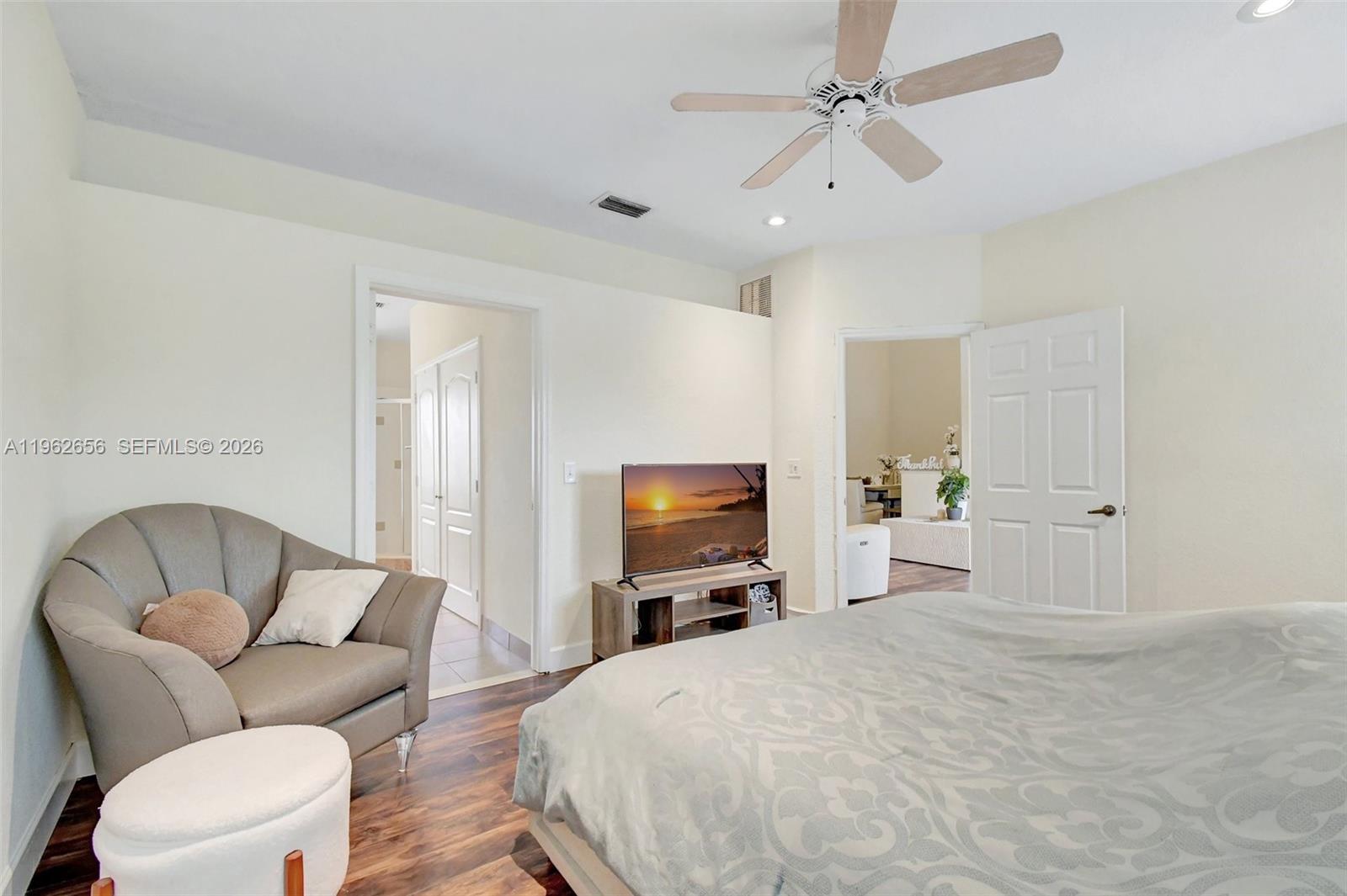 CALIFORNIA COURTS CONDO - Residential