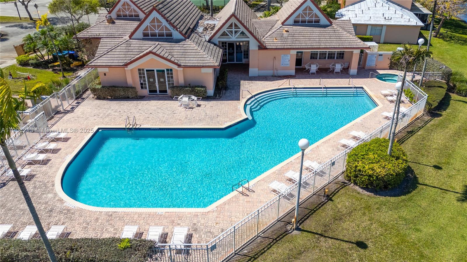 CHAPEL TRAIL II - Residential