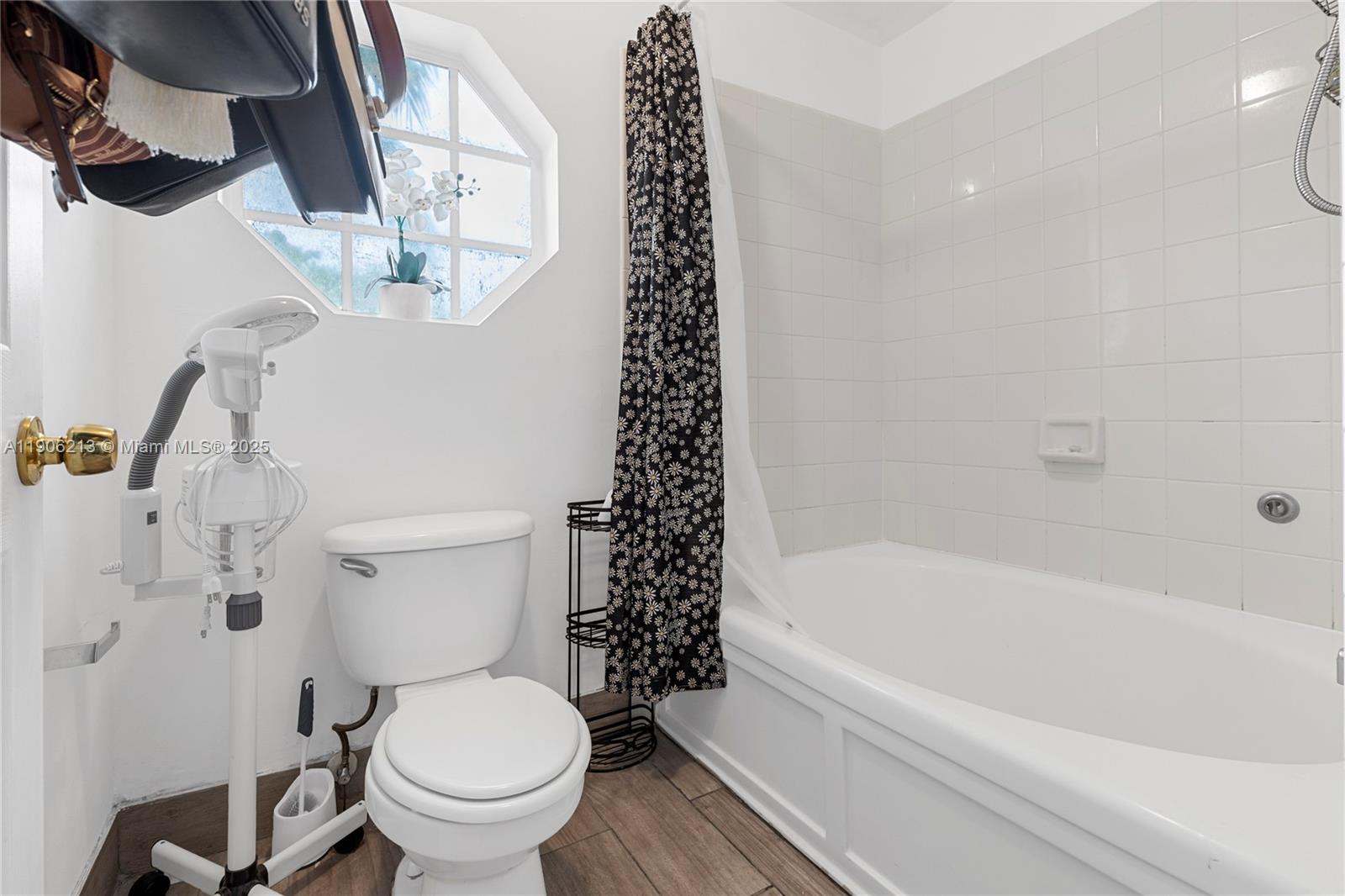 CHAPEL TRAIL II - Residential