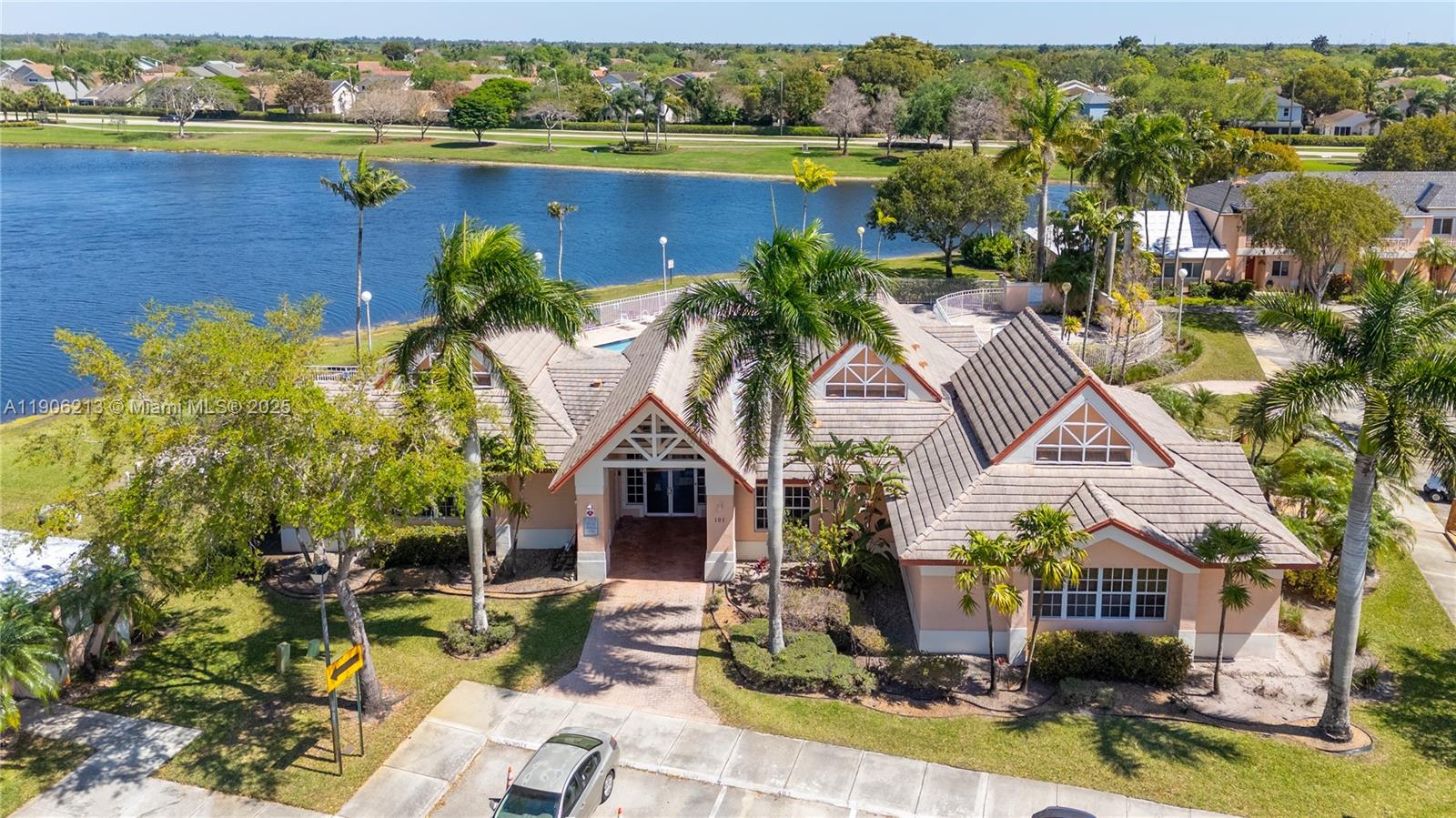 CHAPEL TRAIL II - Residential