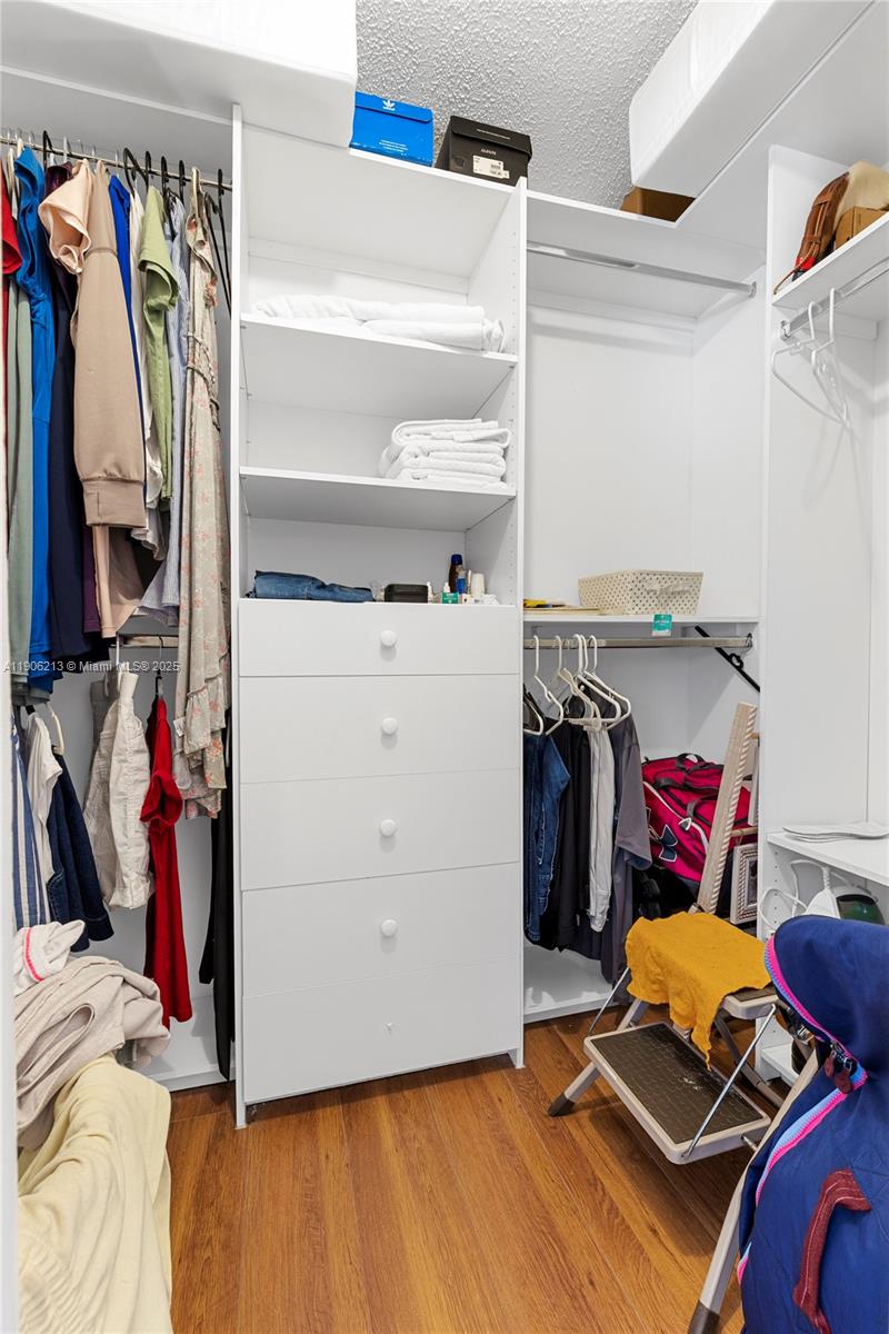 CHAPEL TRAIL II - Residential