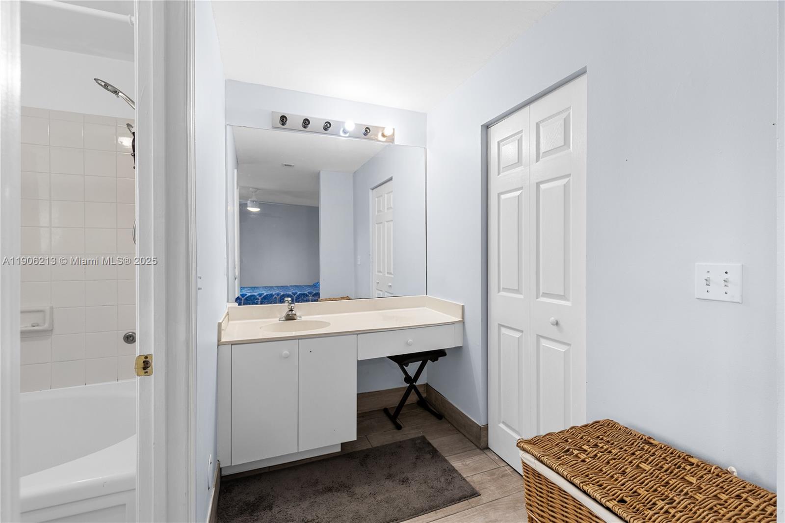 CHAPEL TRAIL II - Residential