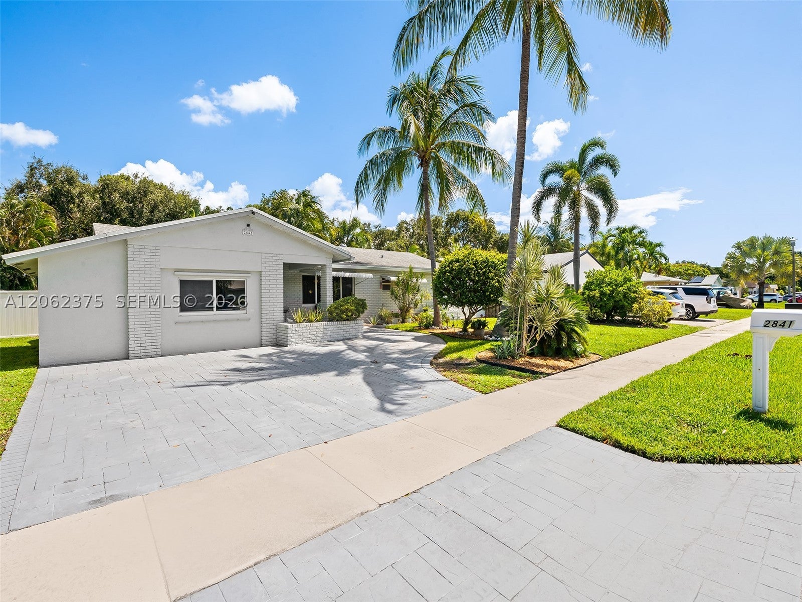 2841 NW 69th Ct