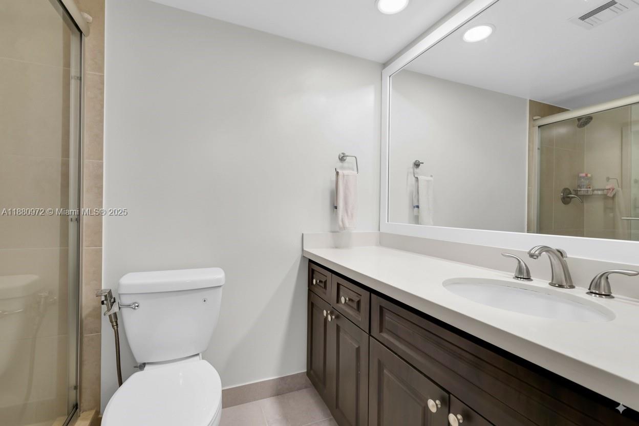 NO 5 PALM-AIRE COUNTRY CL - Residential