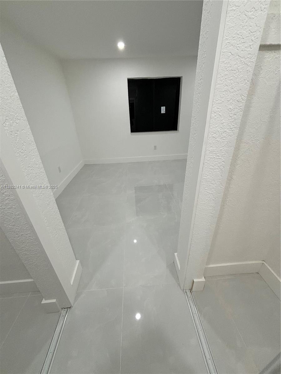 PEMBROKE PINES NO 2 - Residential Lease