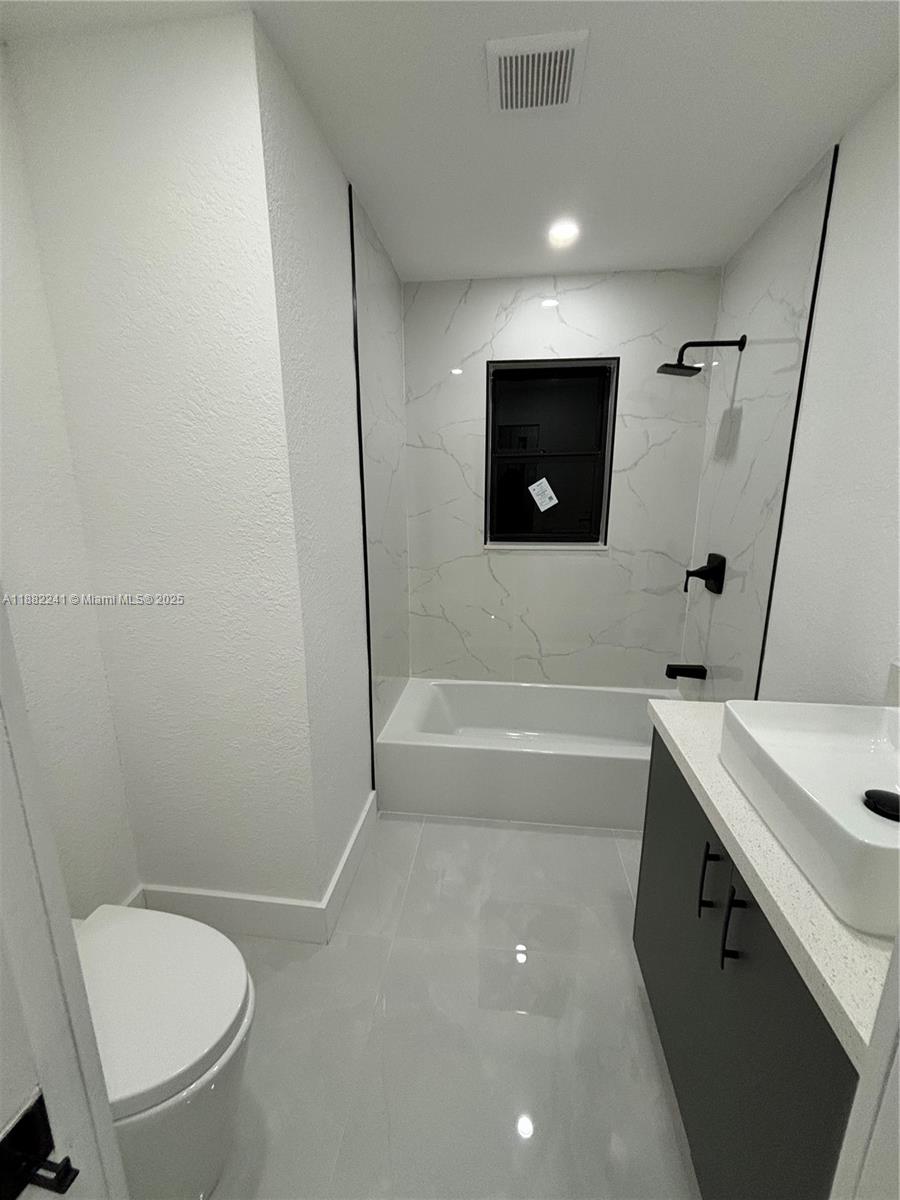 PEMBROKE PINES NO 2 - Residential Lease