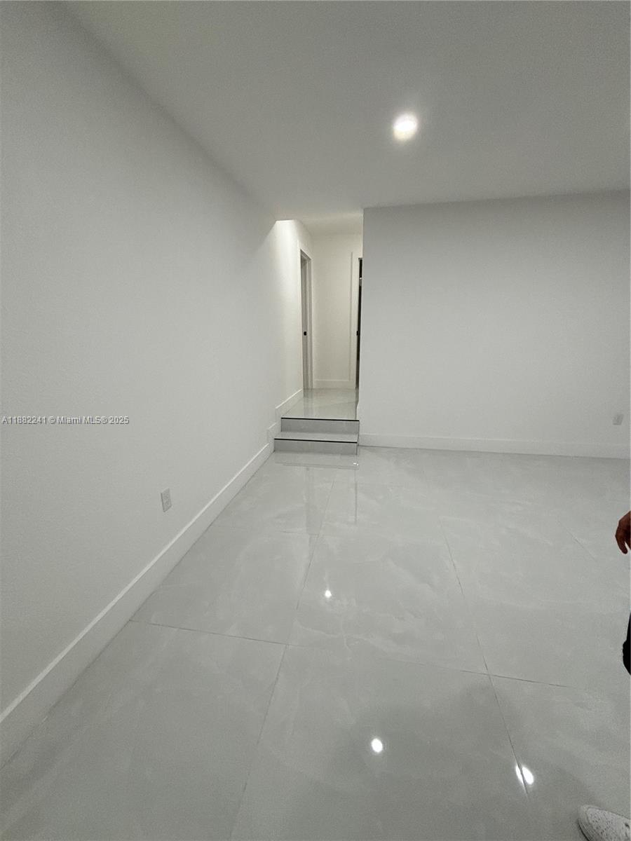 PEMBROKE PINES NO 2 - Residential Lease