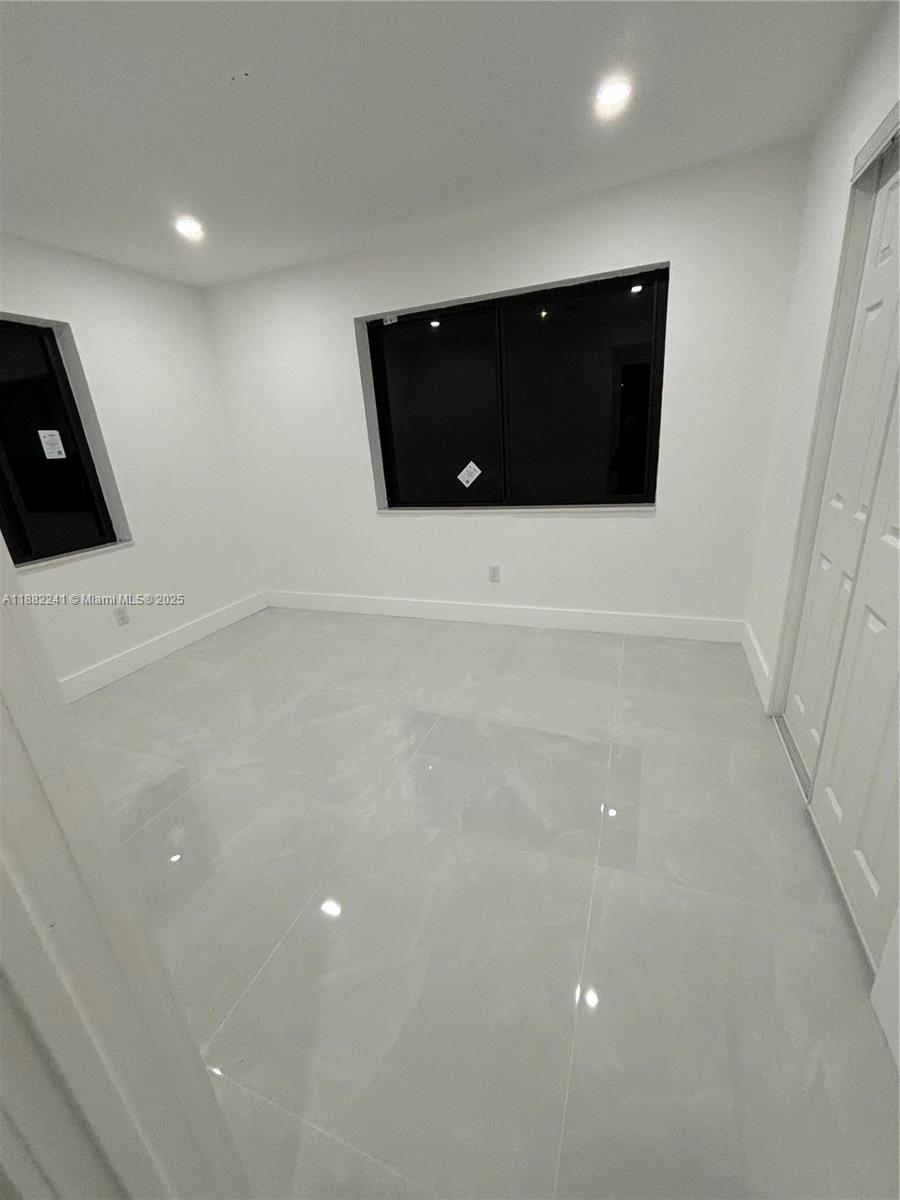 PEMBROKE PINES NO 2 - Residential Lease