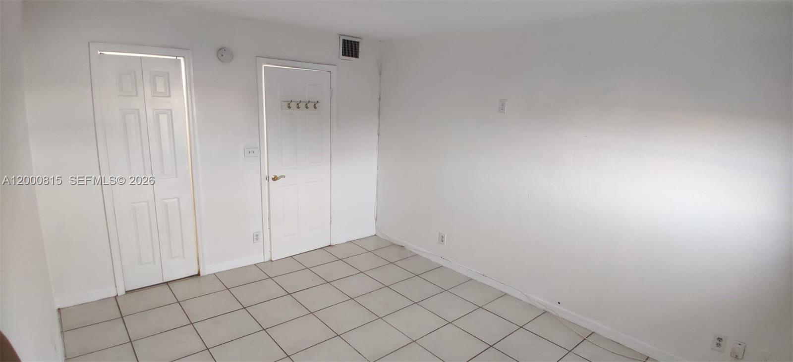 YOLANDA VILLAS CONDO - Residential Lease