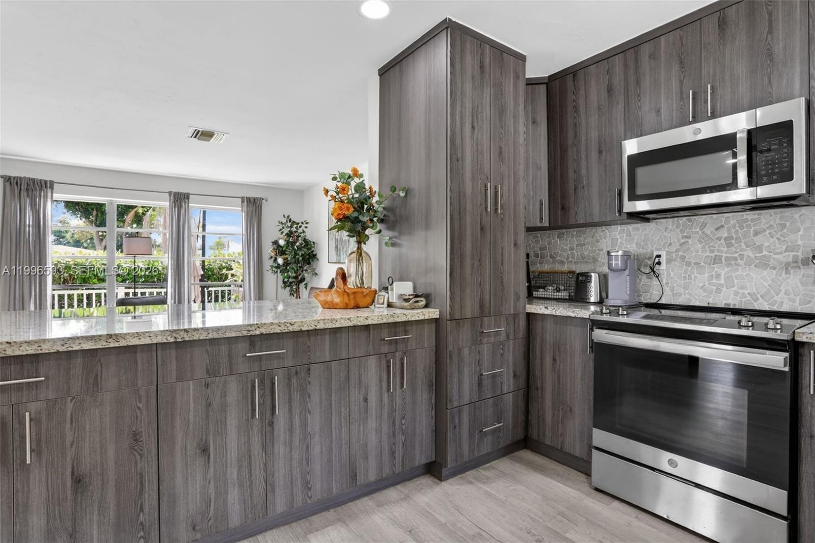 LYONS PARK FIRST ADD - Residential