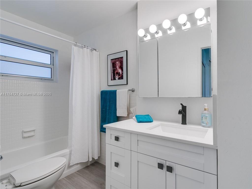 FAIRWAYS ROYALE CONDO - Residential