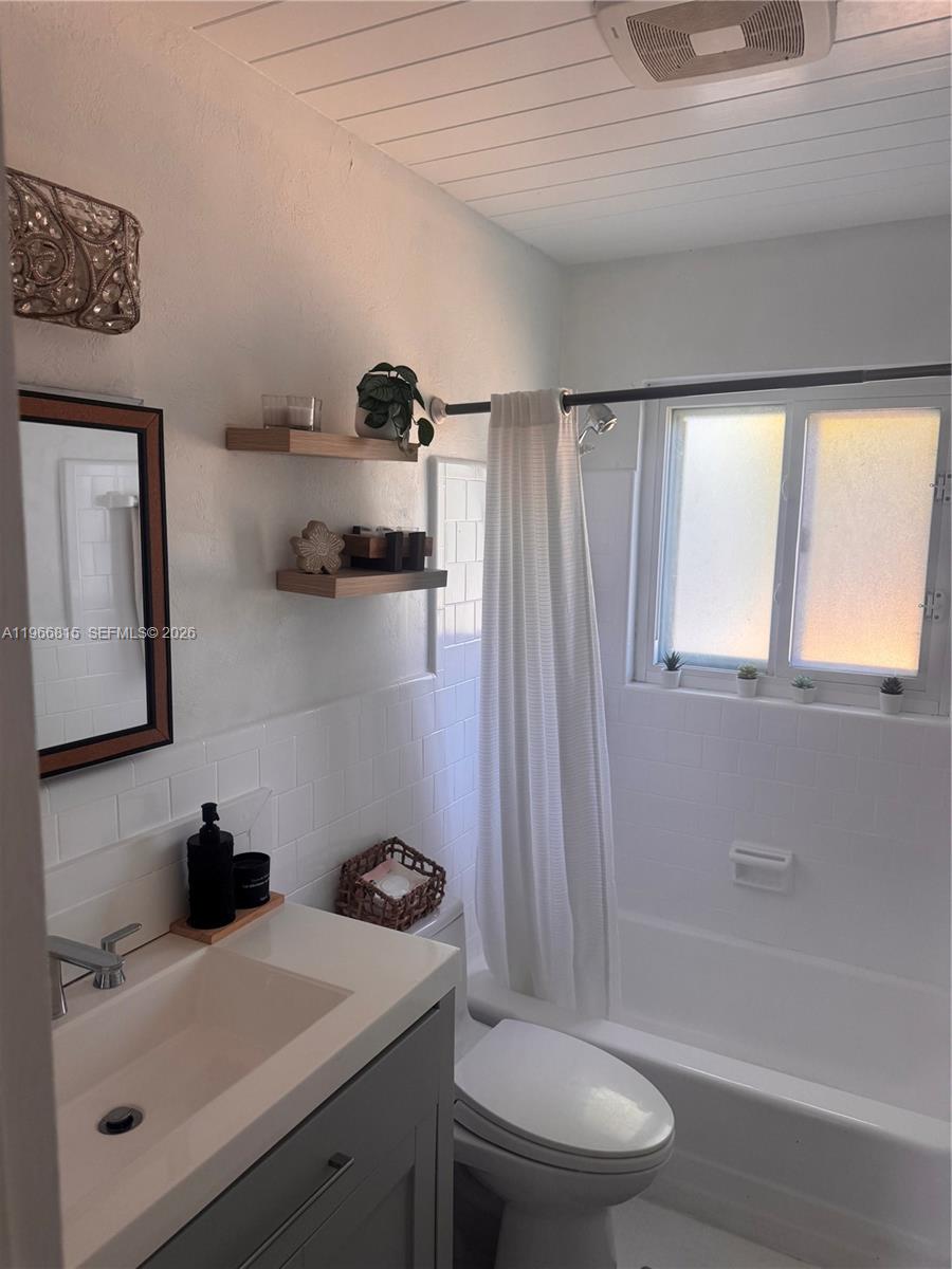 AVON HEIGHTS - Residential