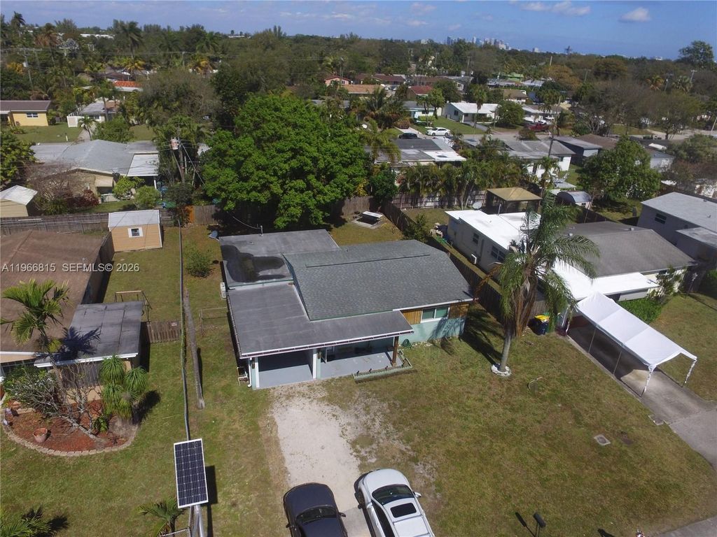 Photo of 2765 SW 47th St, Dania Beach, FL 33312 (MLS # A11966815)