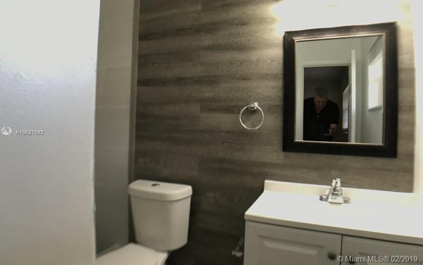 WEST DANIA HEIGHTS - Residential Lease