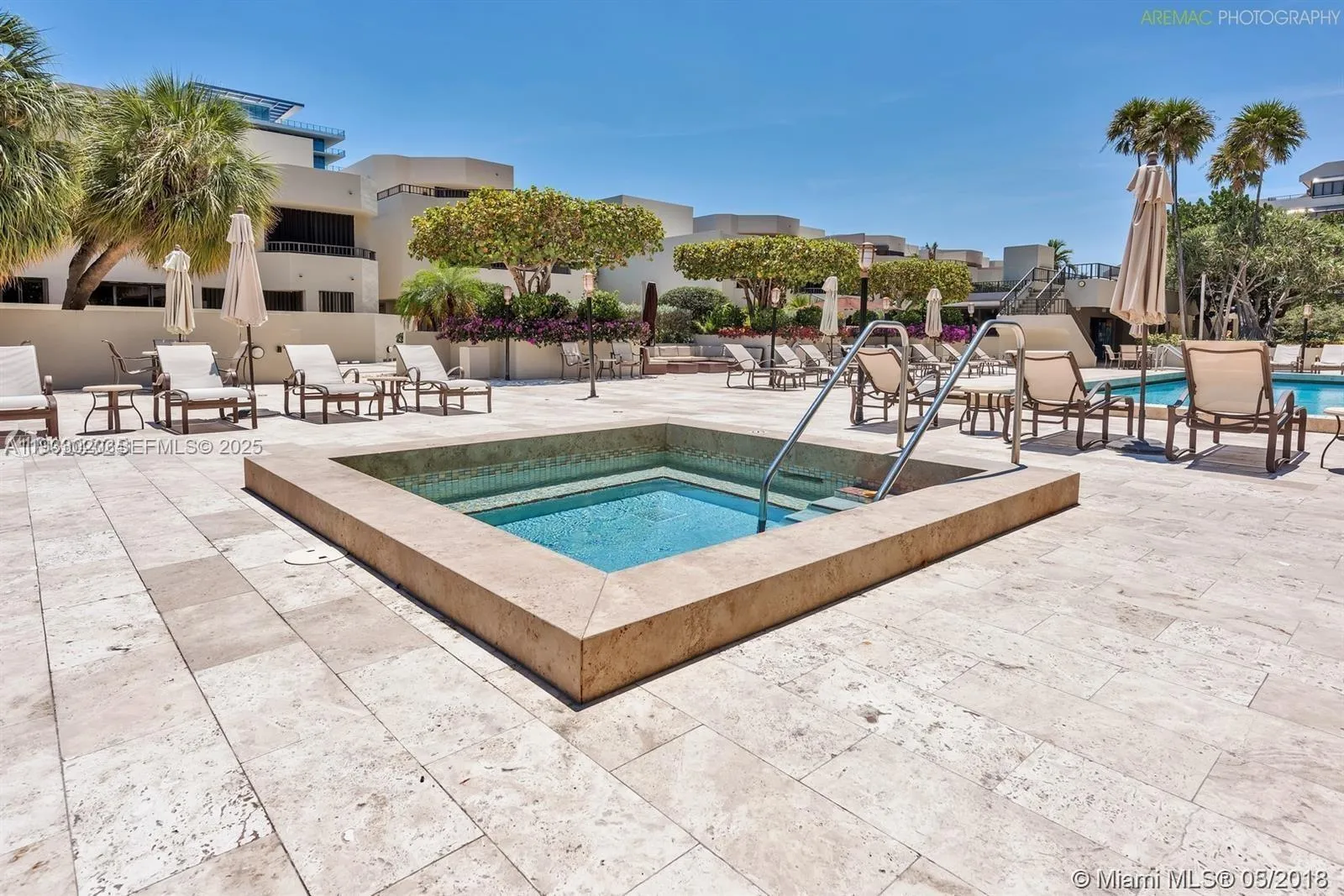 Key Biscayne, Florida 33149, United States, 1 Bedroom Bedrooms, ,2 BathroomsBathrooms,Residential,Active,256811