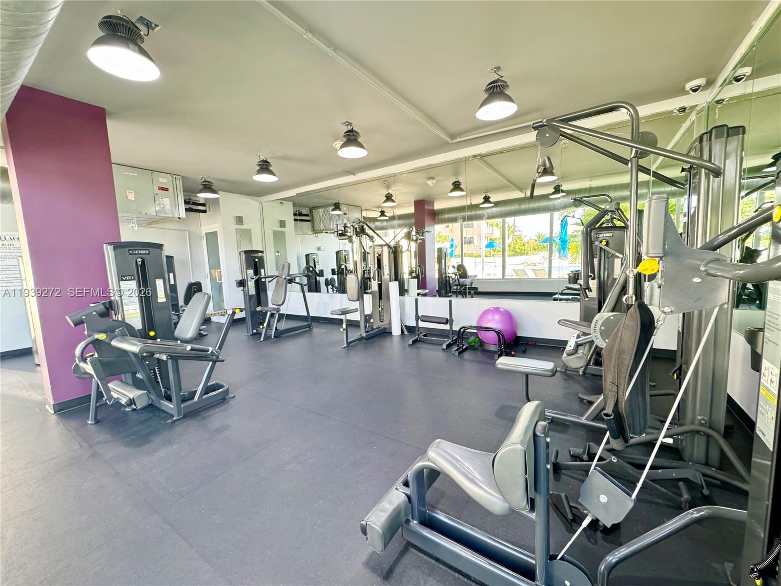 THE DECOPLAGE CONDO - Residential