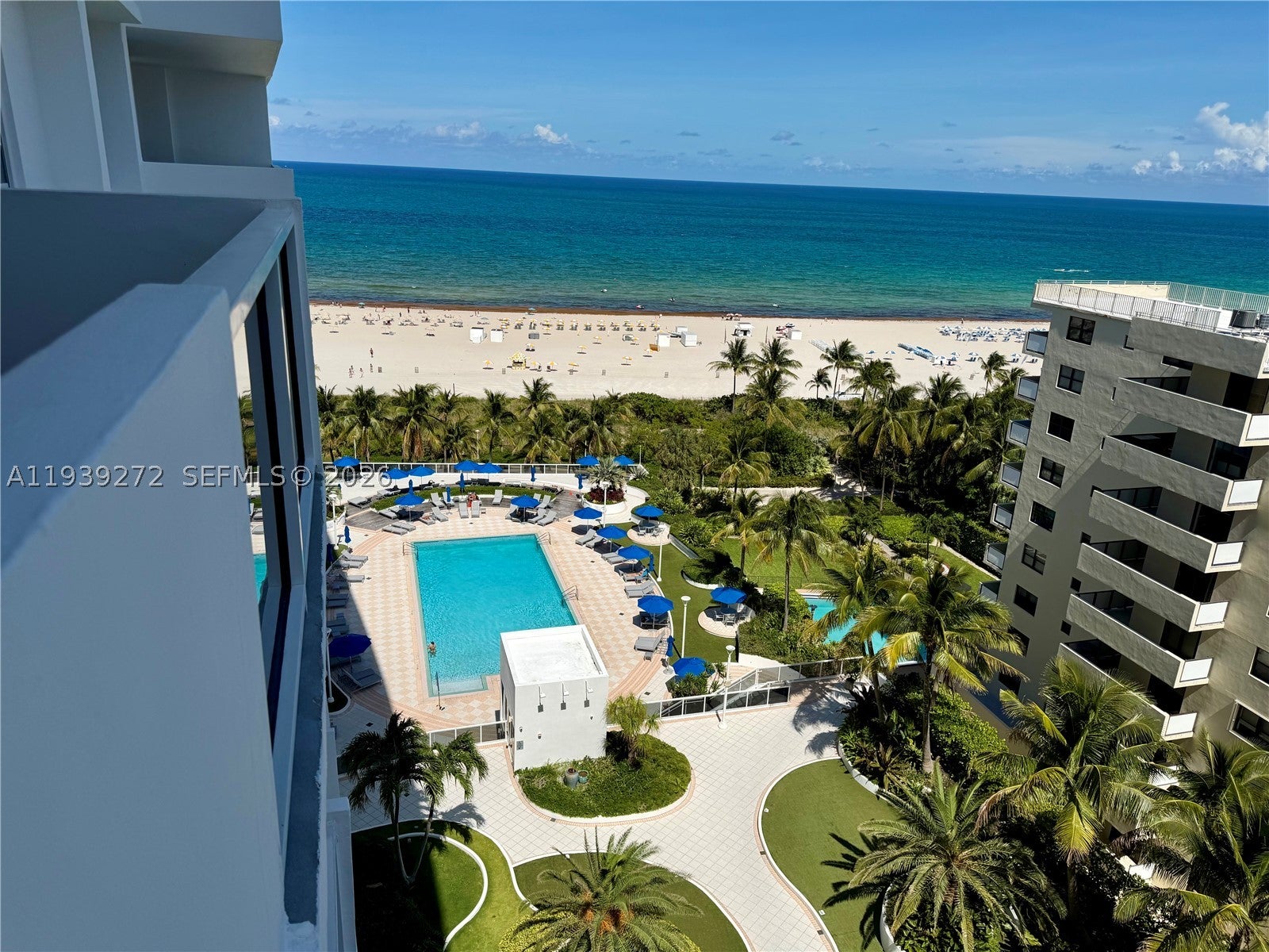 100 Lincoln Rd 1230