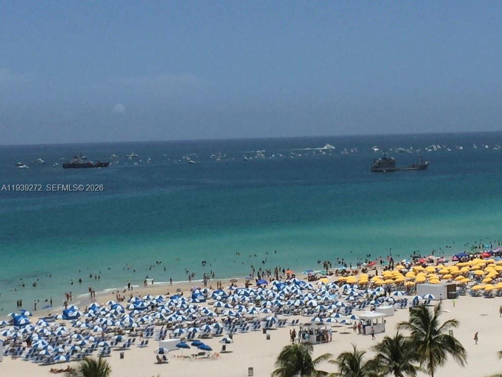 THE DECOPLAGE CONDO - Residential