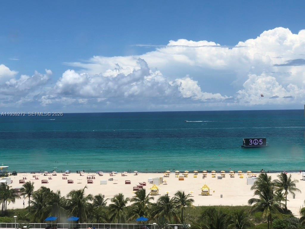 THE DECOPLAGE CONDO - Residential