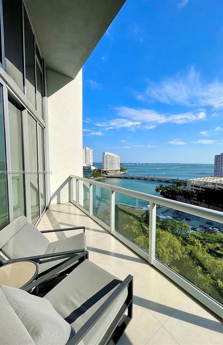 495 Brickell Ave 1409