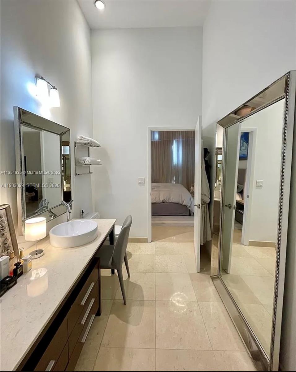 ICON BRICKELL NO TWO - Residential Lease