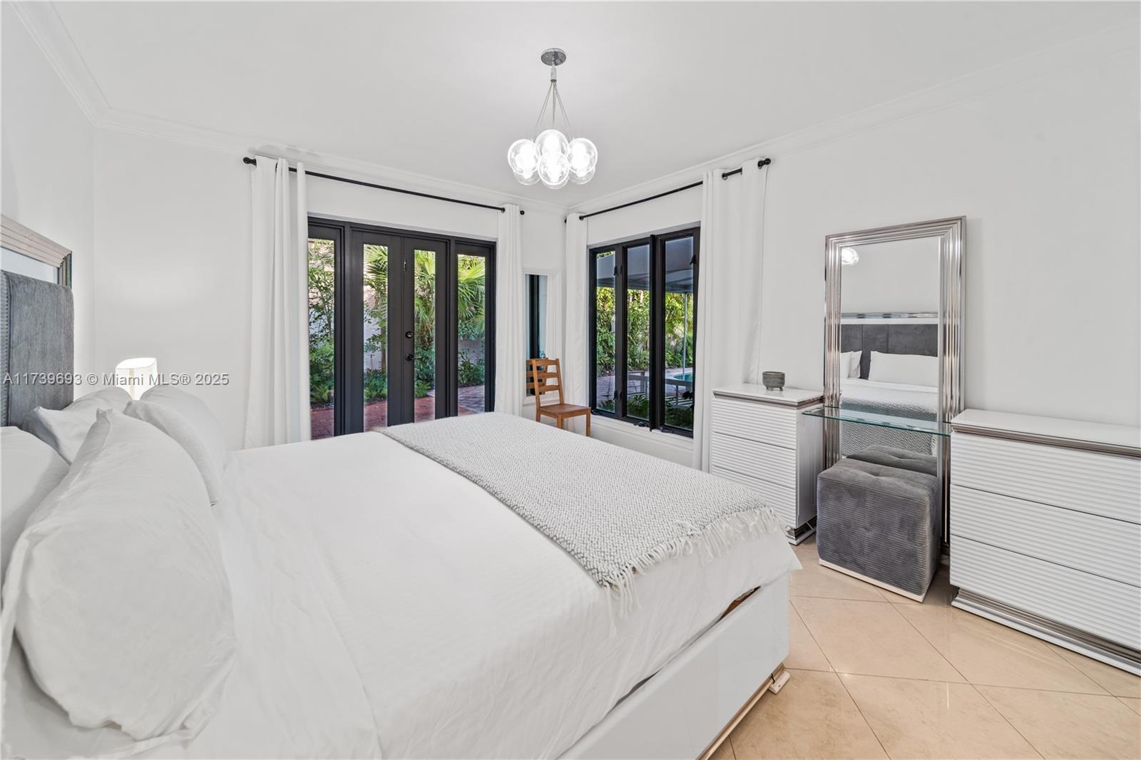 BISCAYNE POINT - Residential Lease