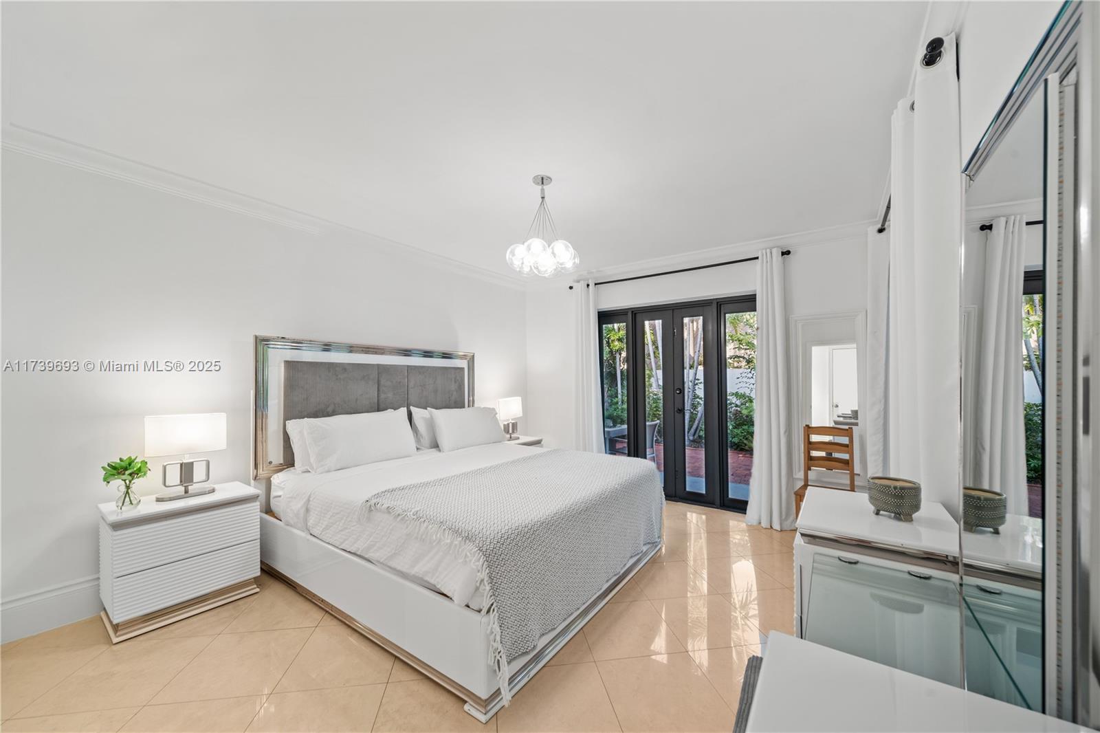 BISCAYNE POINT - Residential Lease